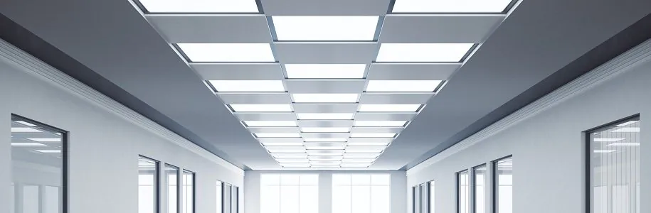 LED-Panels in der Decke